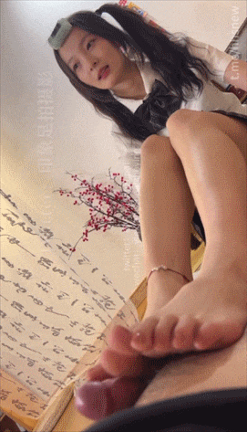 图片[5]-9月流出万人求购【印象足拍45】最美校花双马尾学生妹[磁力] - 玉喵库 小众精品资源-玉喵库 小众精品资源