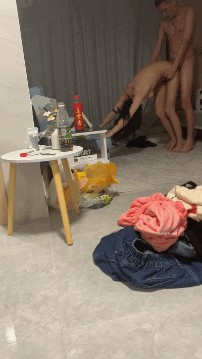 健身帅小伙约【Mrber】炮合集各路嫩妹 少妇 网红（磁力） - 玉喵库 小众精品资源-玉喵库 小众精品资源
